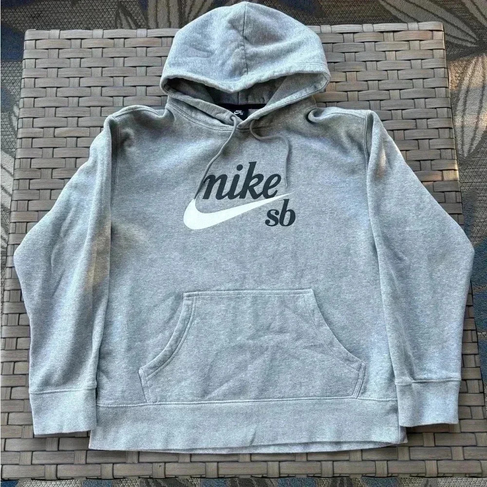 Nike SB Pullover Gray Hoodie Skateboard‎ Sweatshirt Men’s Size Small